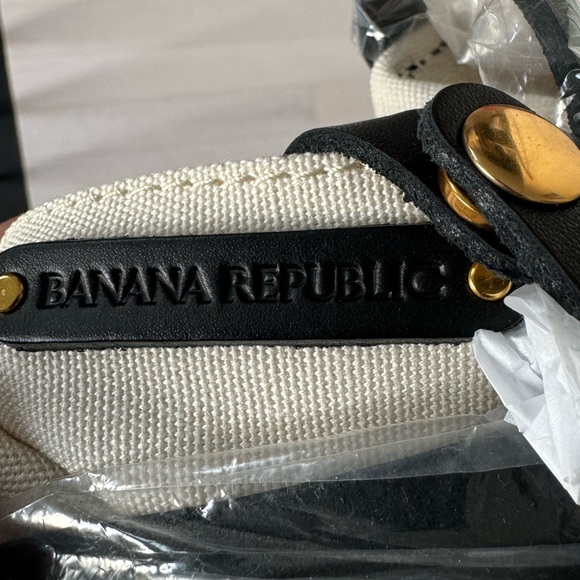 NWT Banana Republic Canvas and Leather Purse Black & White - Picture 2 of 3